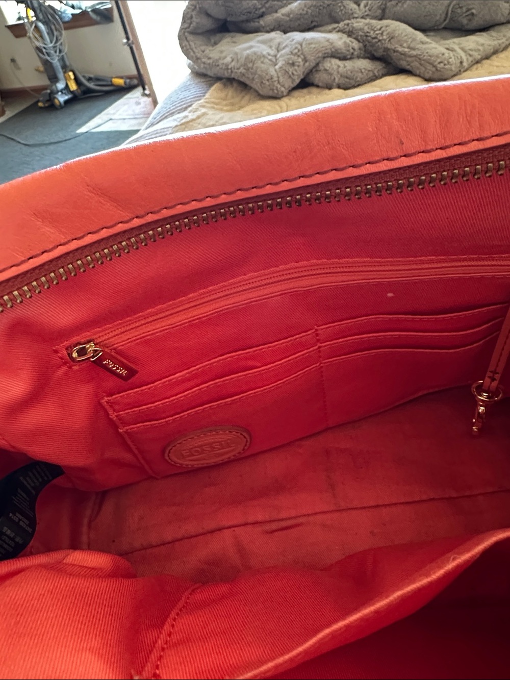 Fossil Coral-Orange Leather Satchel with Crossbody Strap - Picture 4 of 4